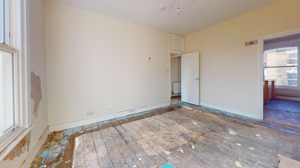 Flat B 13 Alvington Crescent, Hackney, London, E8 2NN