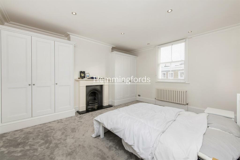 Flat 2, 94 Haverstock Hill Lo-8.jpg