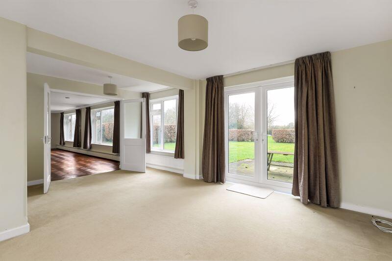 Sitting Room/Living Room