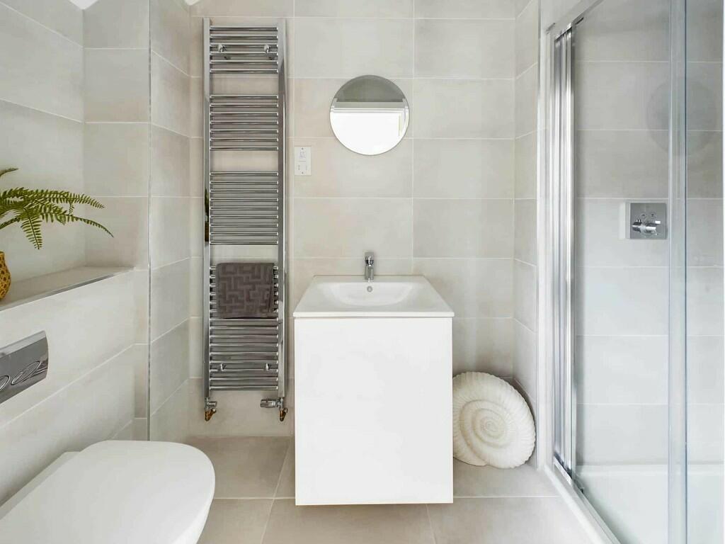 CAM02653G0-PR0045...