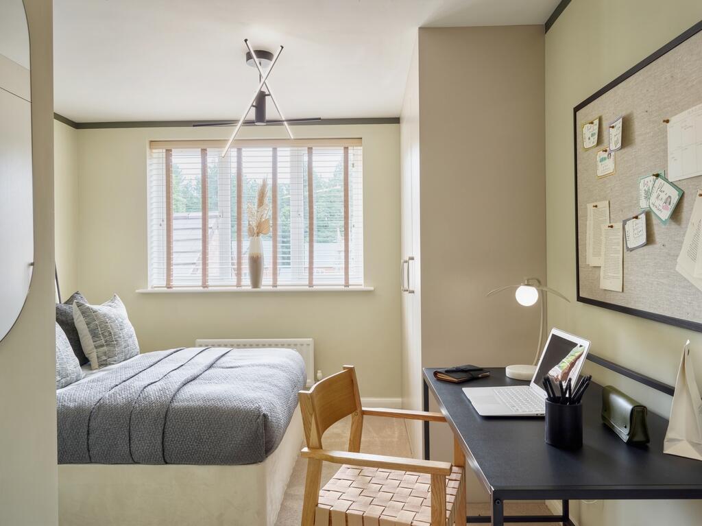 Bovis Kidderminster Crescent Cypress85513