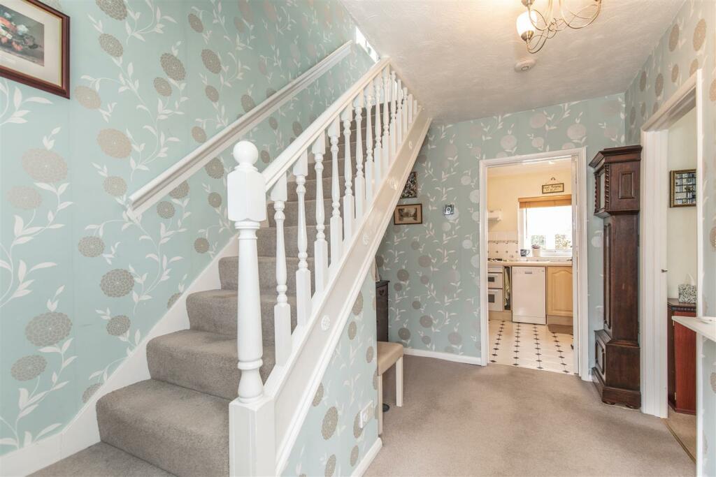 STAIRS &amp; FIRST FLOOR LANDING