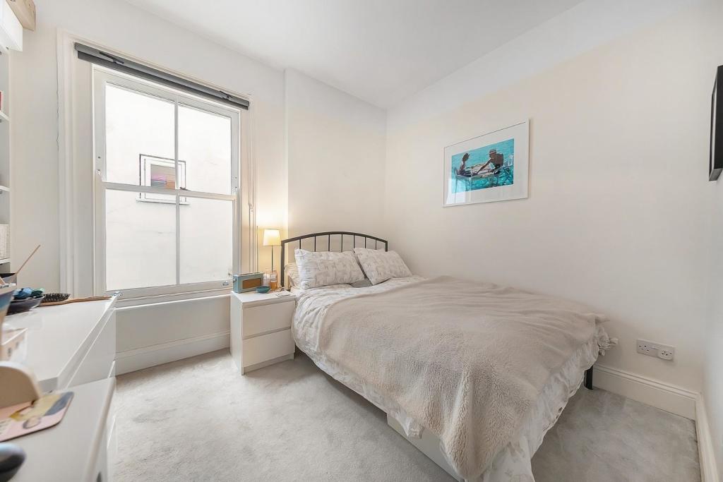 Bedroom(1).jpg