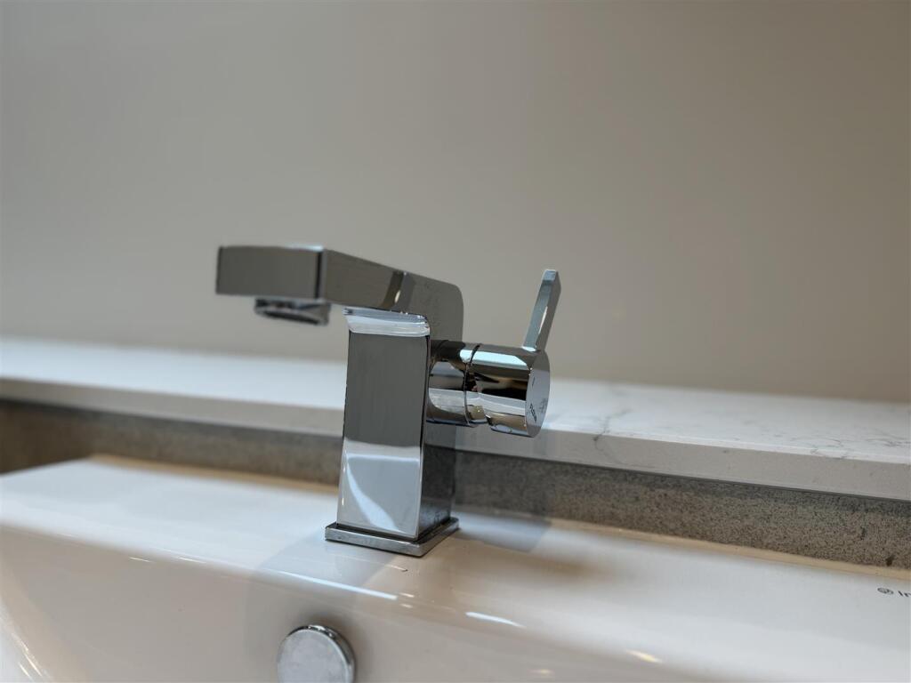 SECOND FLOOR SHOWER ROOM