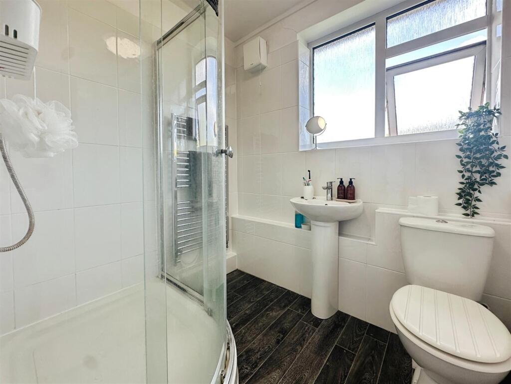 12b55d73--49B8-8AE1-B3ED340C8B52-36958-00000CCAC34