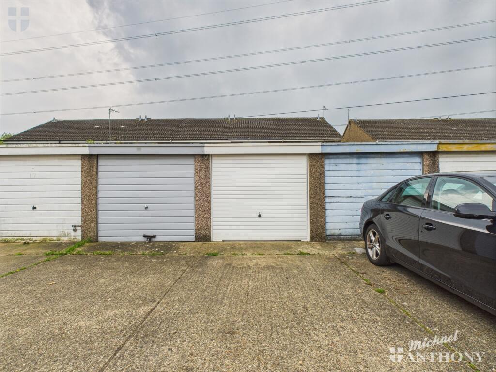 CAM03218G0-PR0620-STILL012