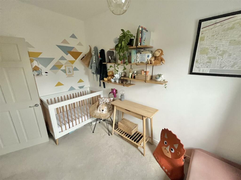 Bedroom 2 Aspect 2