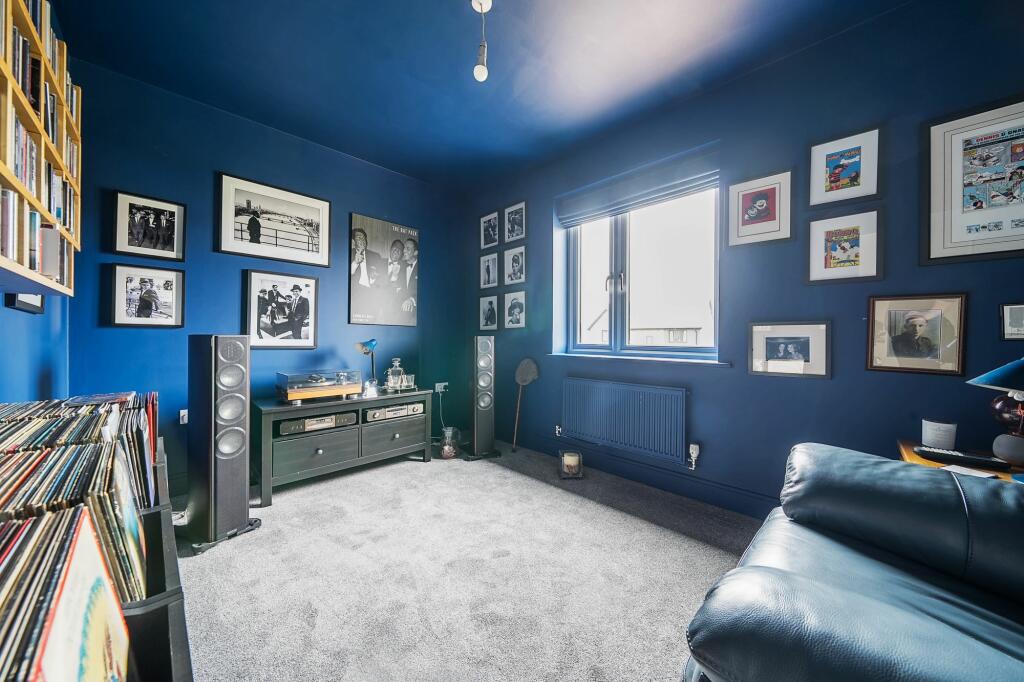 Bedroom Three (2)