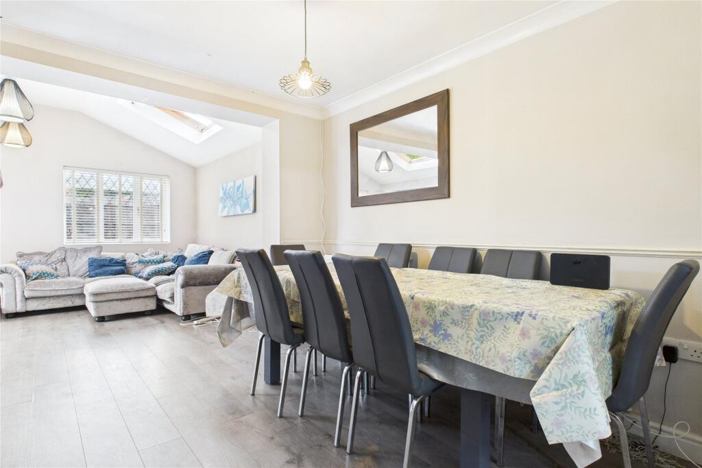 Sandstone Close, Winnersh, Wokingham, Berkshire, RG41