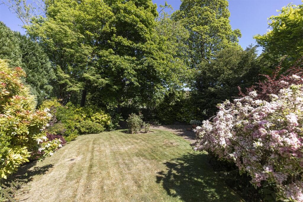 Bramleys Estate Agents - Toothill Lane - Brighouse
