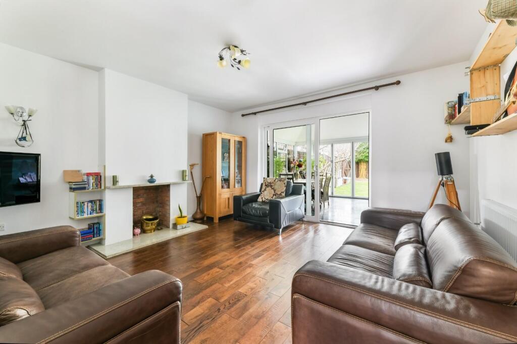 CHESSINGTON ROAD (5).jpg