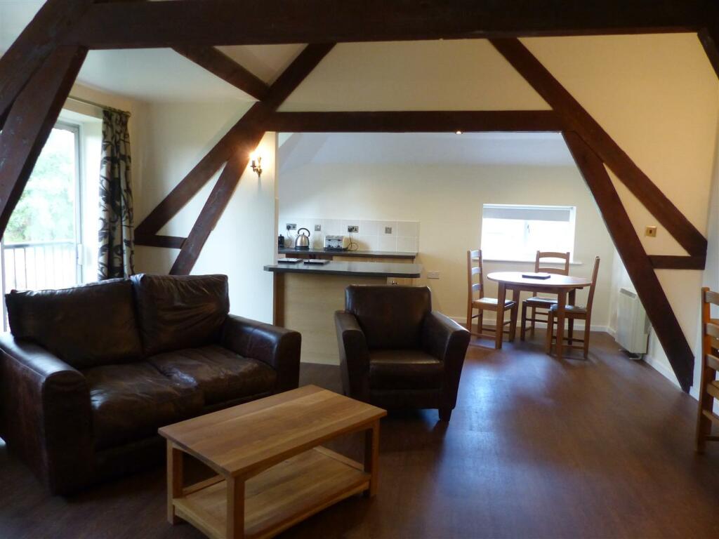 Lounge/kitchen
