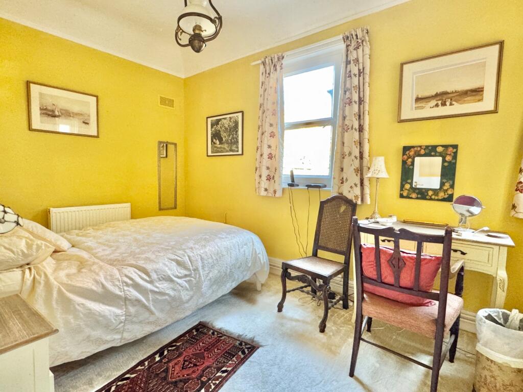 Bedroom 2/3