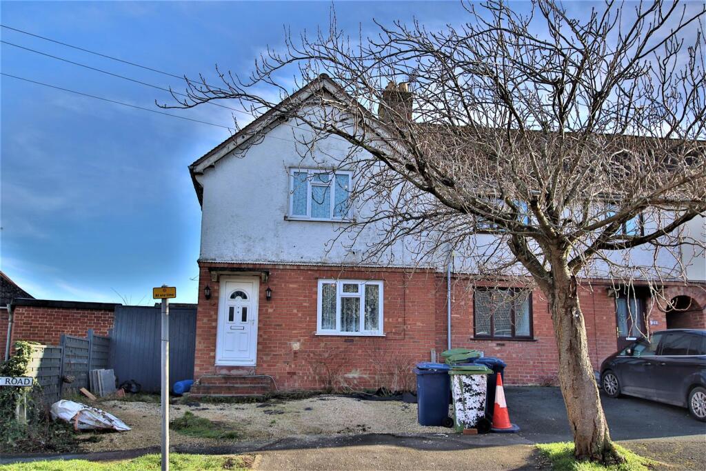 Margaret Road, Priors Park, Tewkesbury - Front