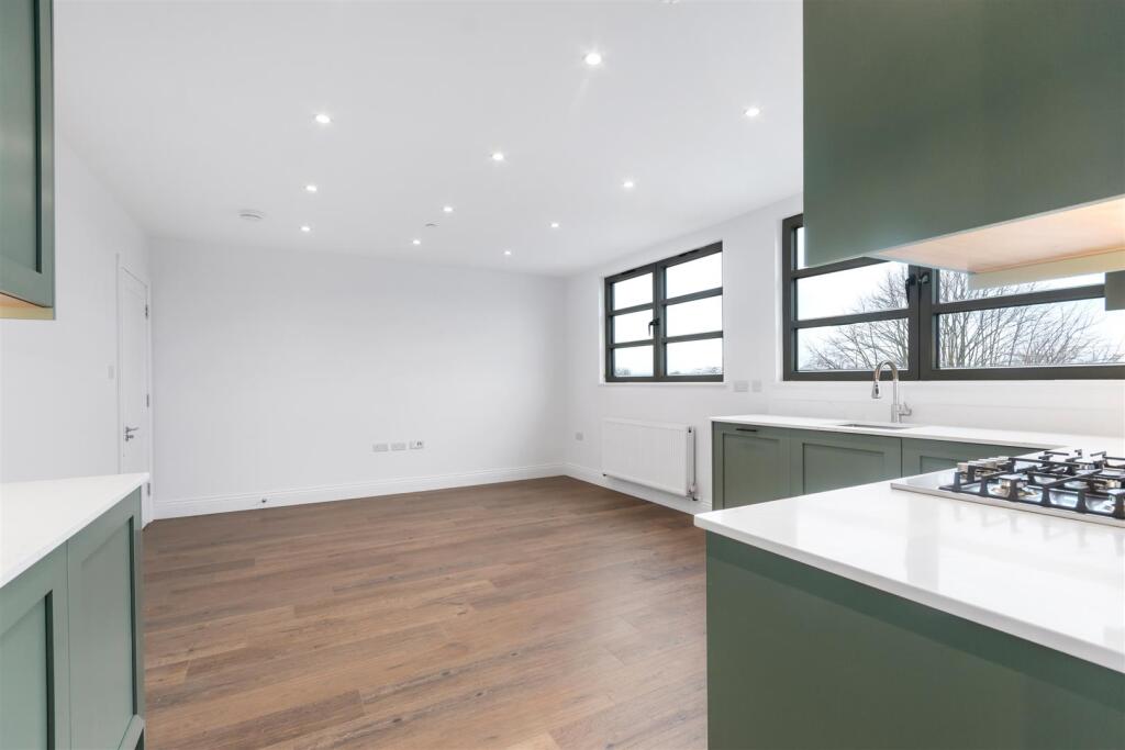 Open Plan Kitchen &amp; Living