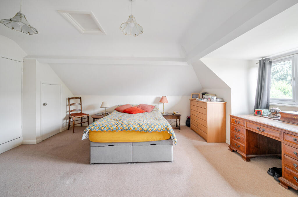 1296841-10-682f16...