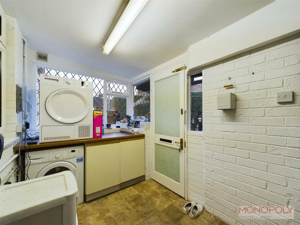 UTILITY ROOM/ REAR PORCH