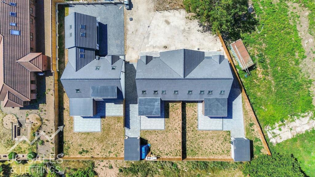 dji_fly_20250712_142416_667_1752389787422_photo_op