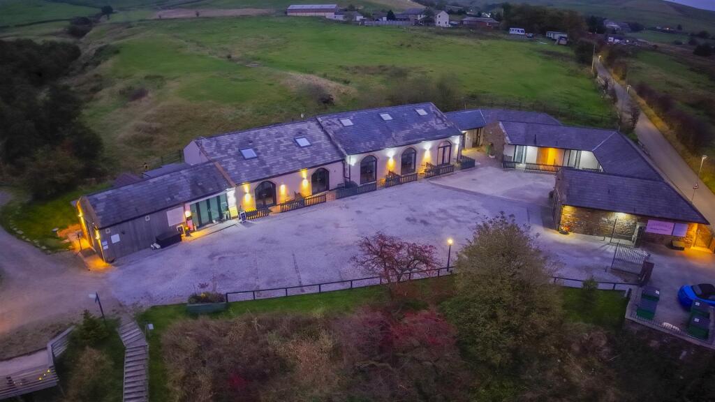 Rossendale Holiday Cottages, Dean Lane, Water, Rossendale - Planning for New Hotel Too!