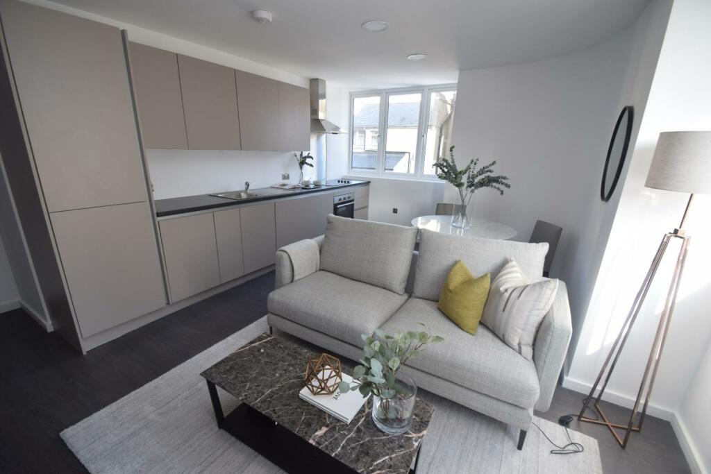 Berkeley House Living 4.JPG