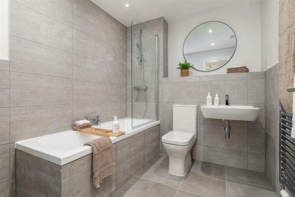 Family bathroom show home