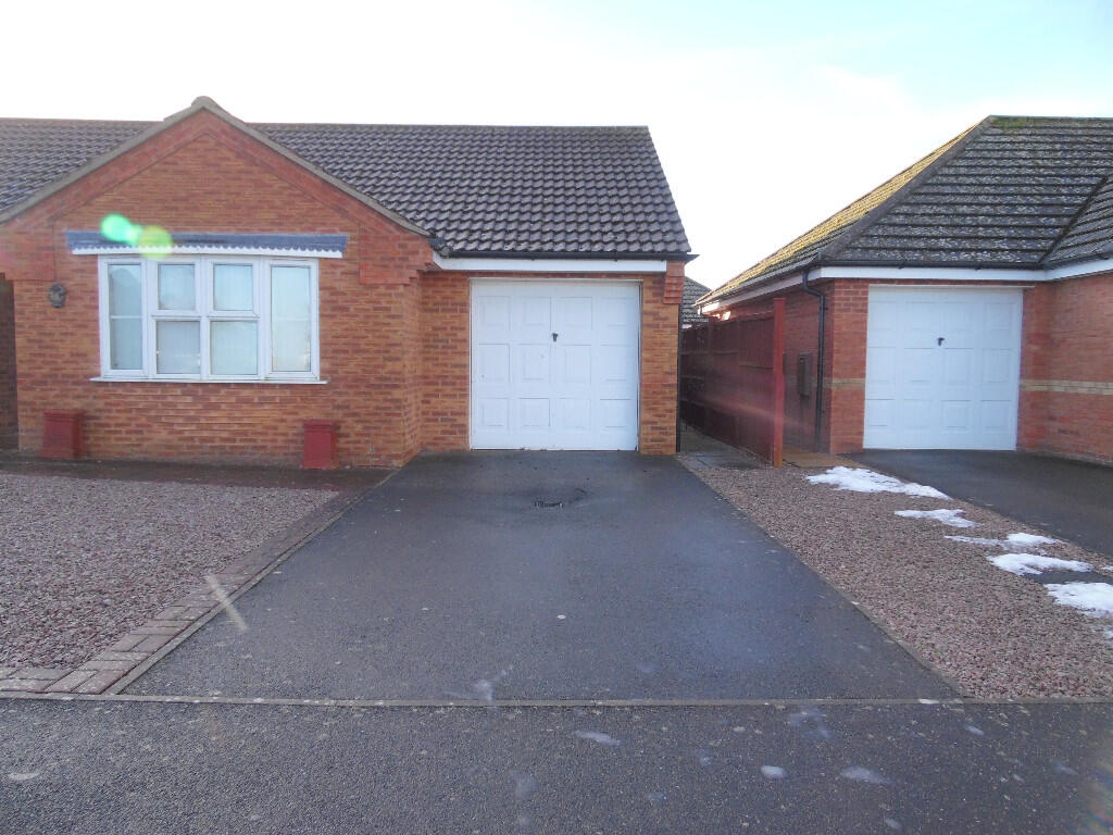 GARAGE &amp; DRIVEWAY