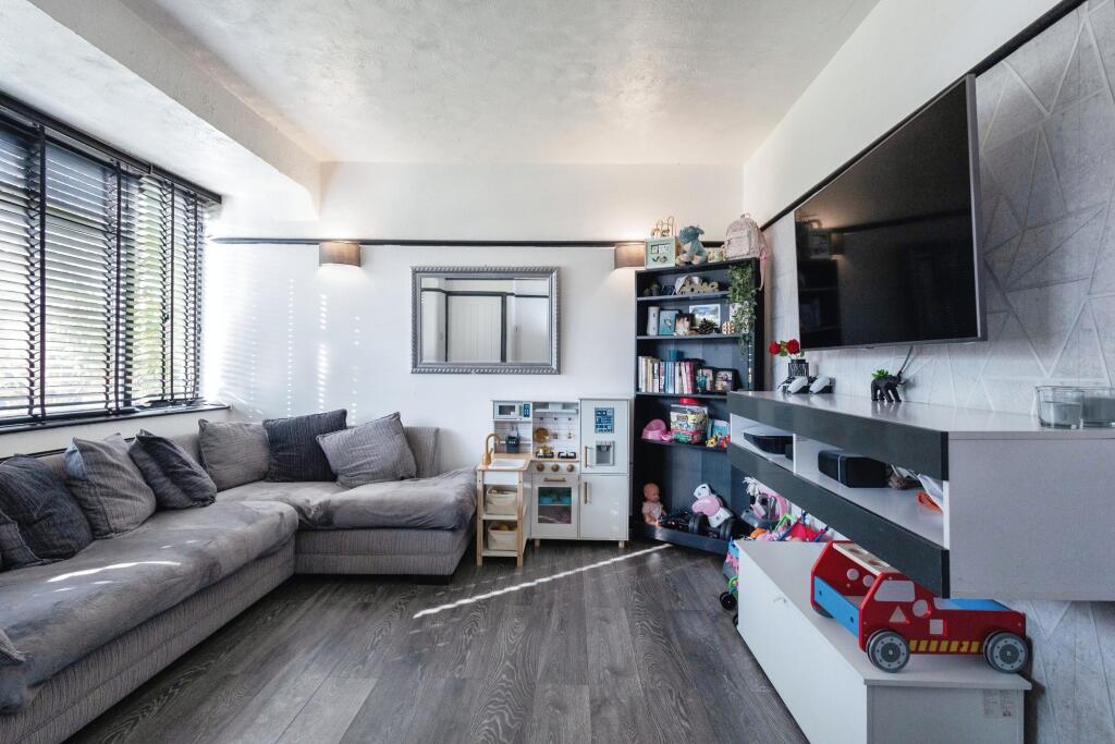 Lounge 2