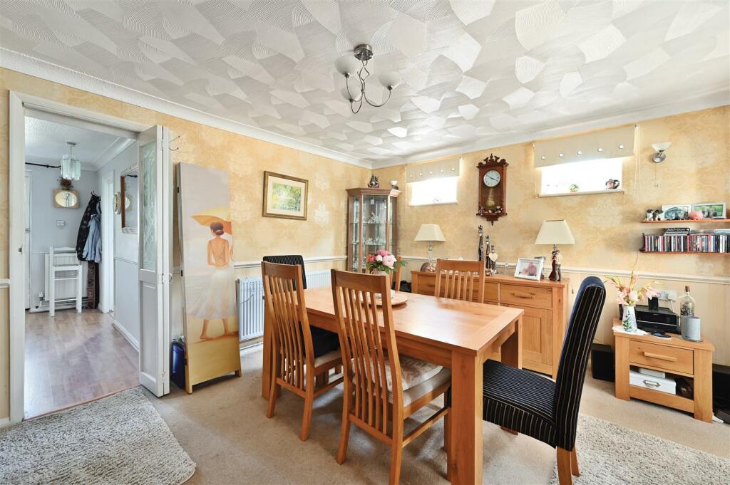 roman-close-bn41 (5).jpg