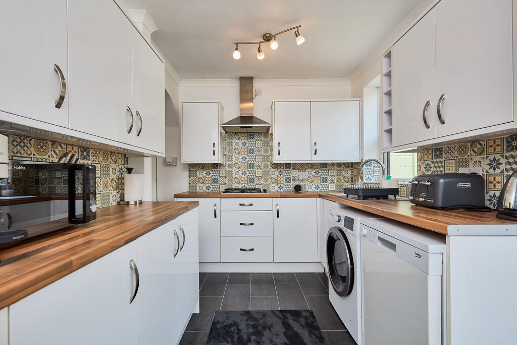 Edward Knight 202...