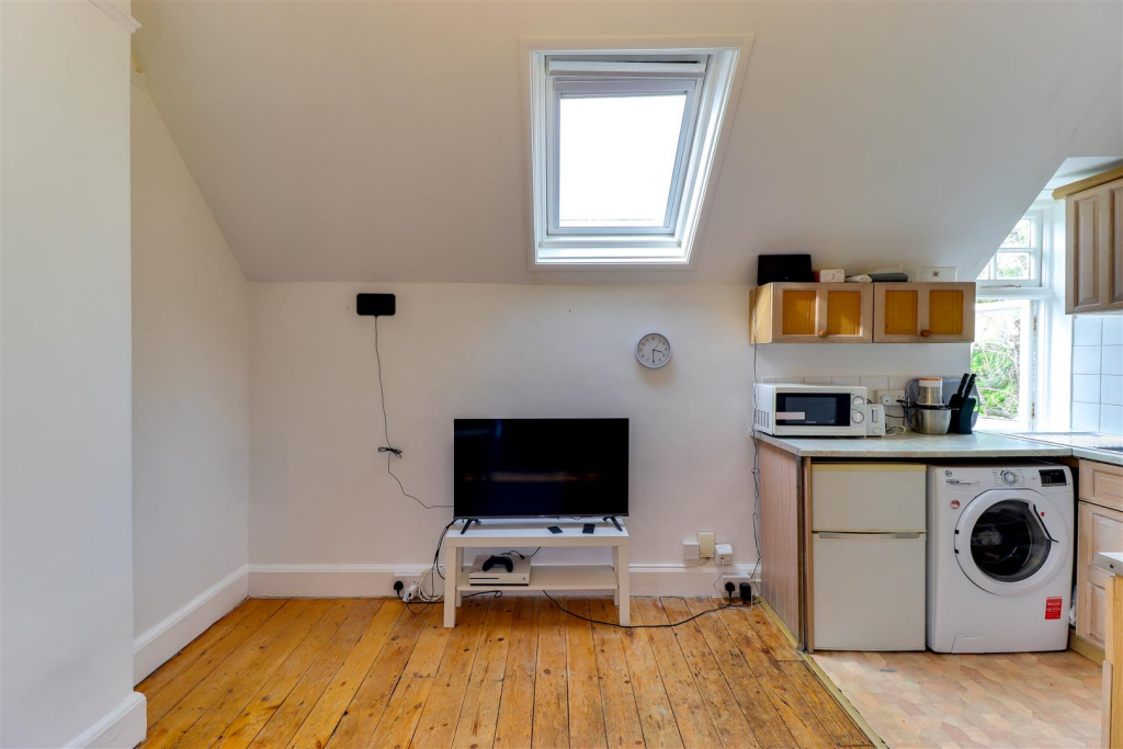 17. Reception-Kitchen.png