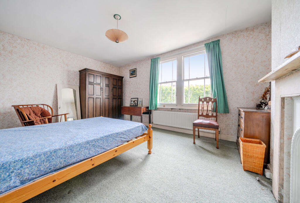 1327124-22-687a4a...