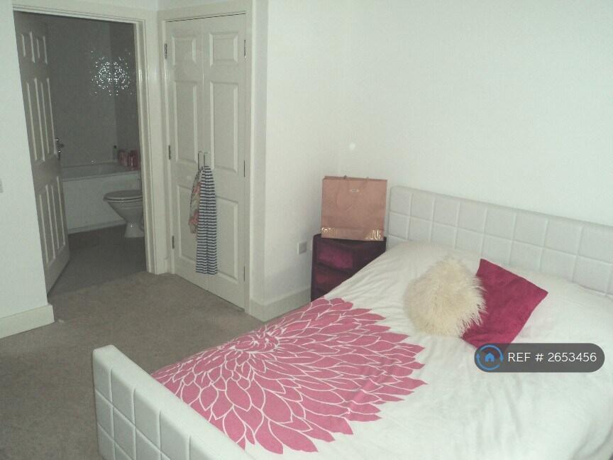 Bedroom 1 Ensuite