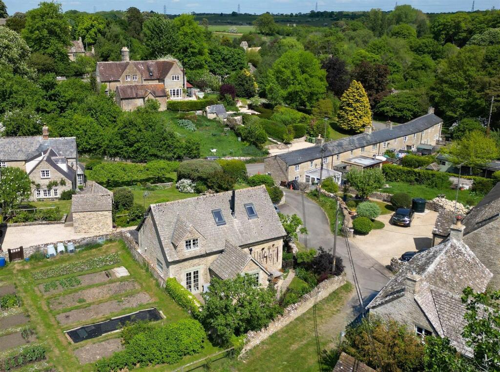 DJI_0895 cropped.jpg