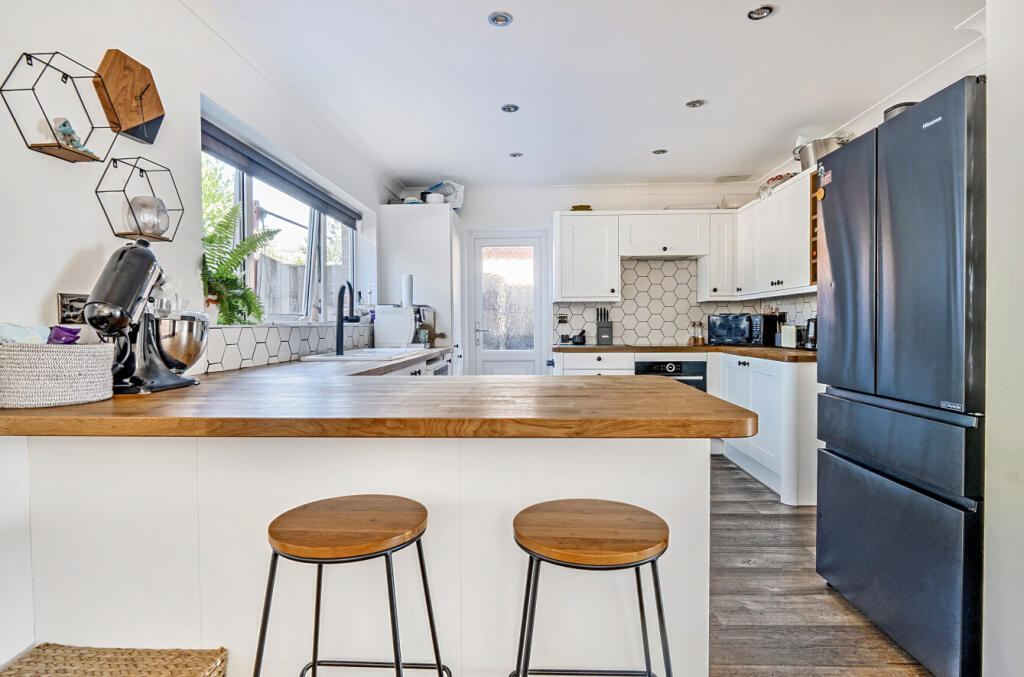 1355970-16-68cd6c...