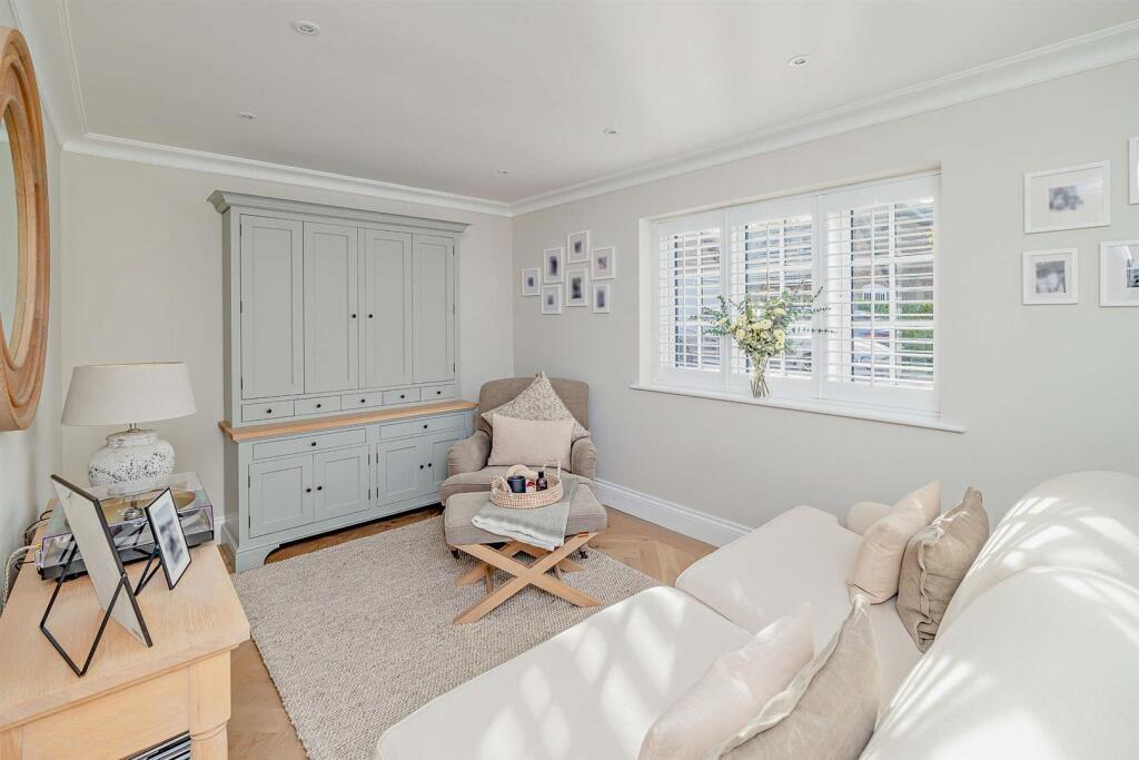8668417-Stills-interior08(1)-v2-800.jpg