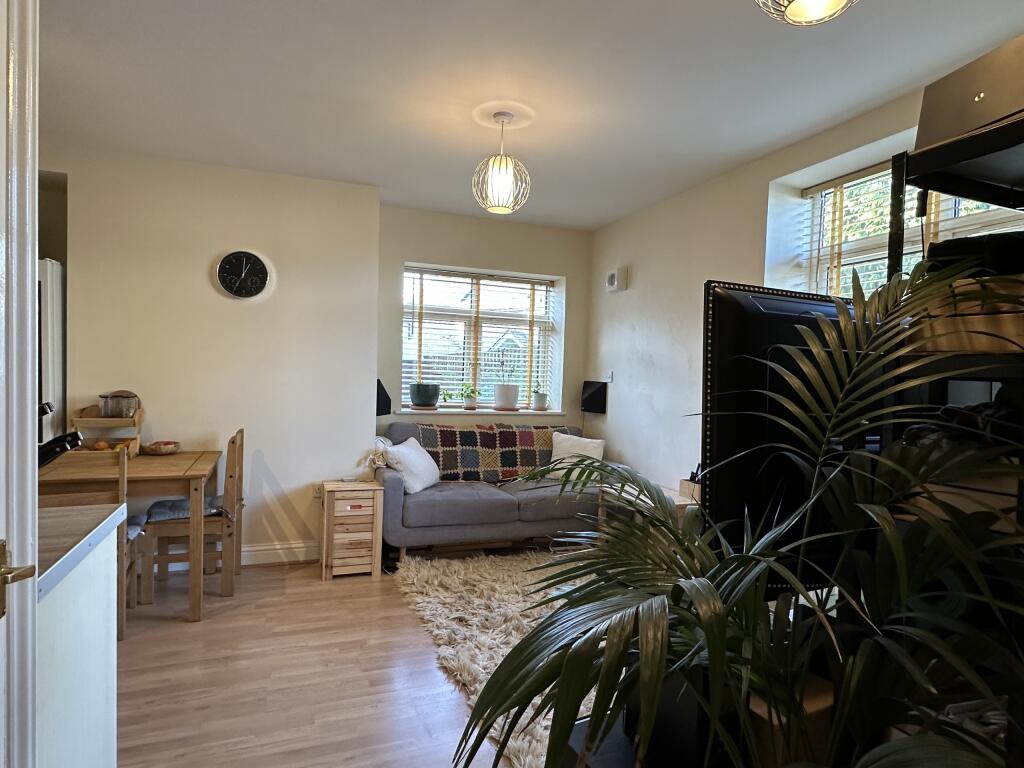 Living area.JPG