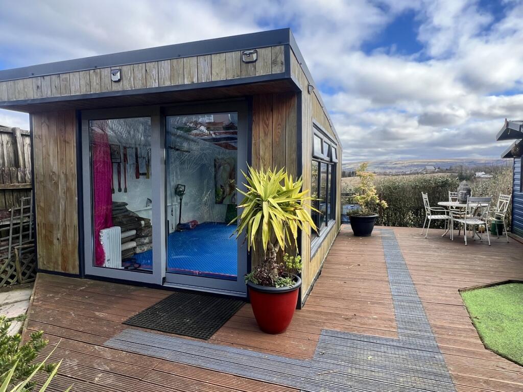 Garden room