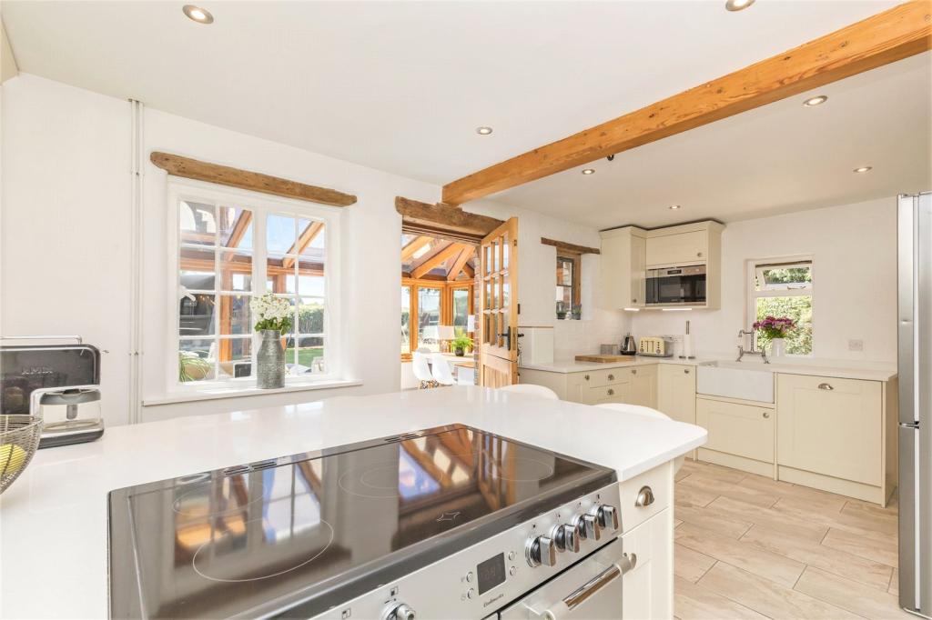 Kitchen With Island