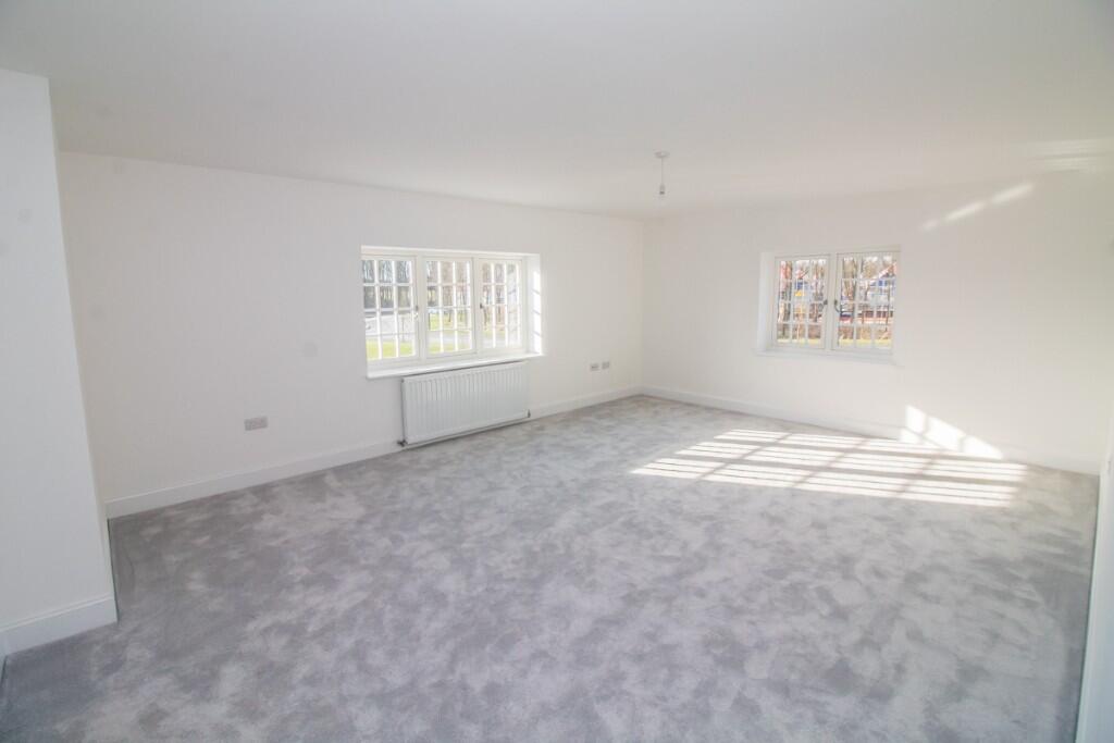 Principal bedroom