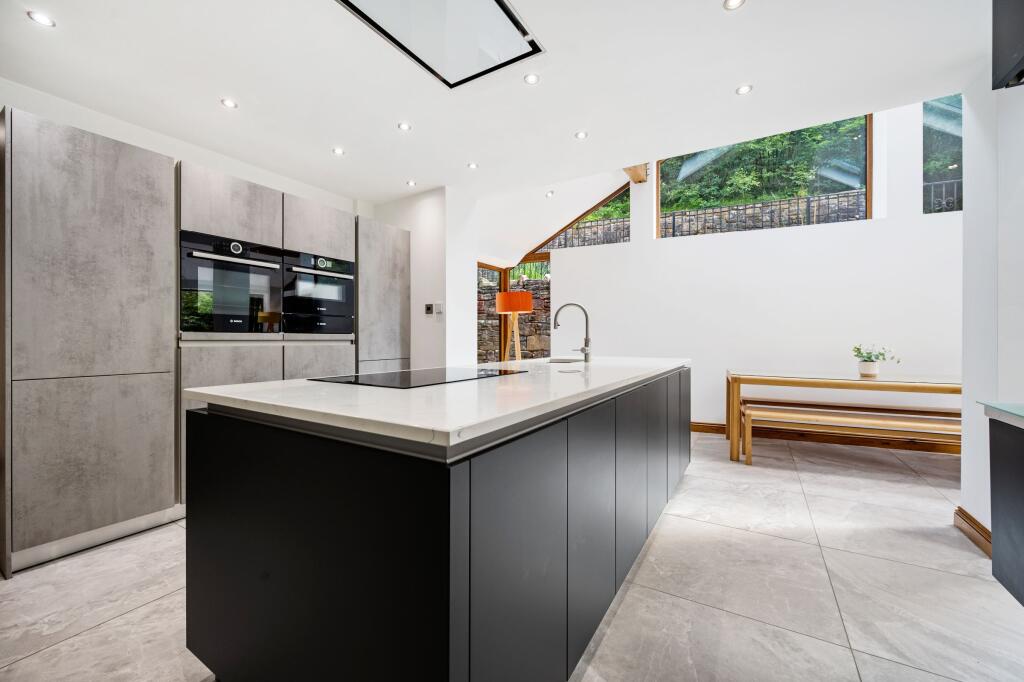 Open Plan Kitchen / Diner / Living