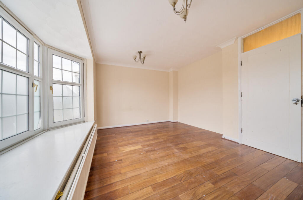 1360100-10-68d7e2...