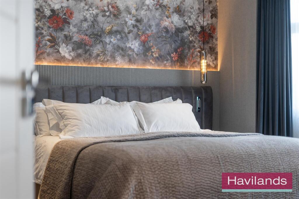 Queen Annes Grove-39.jpg