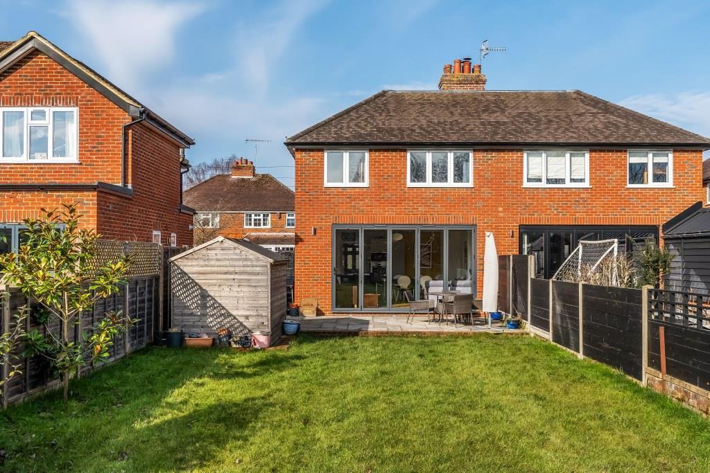 6-Oakdene-Close-26.jpg
