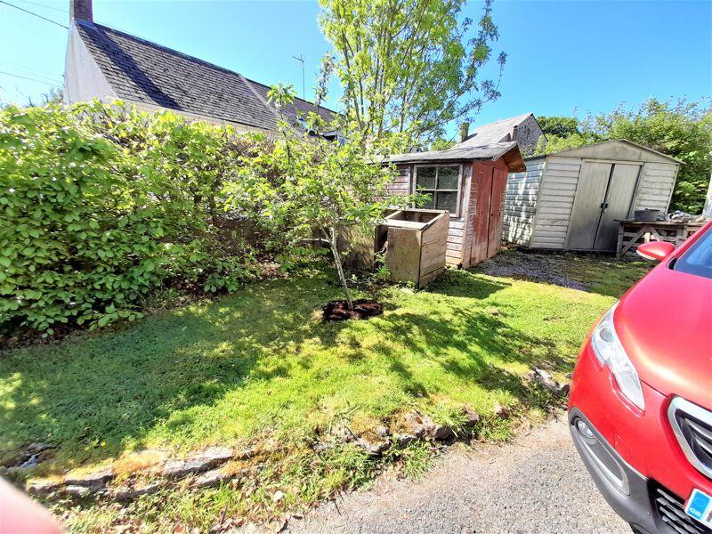 Front garden and Sheds