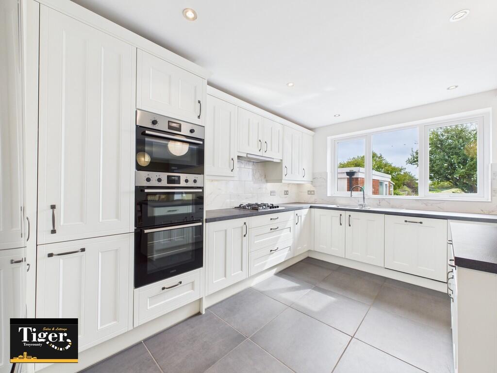 CAM03440G0-PR0416...