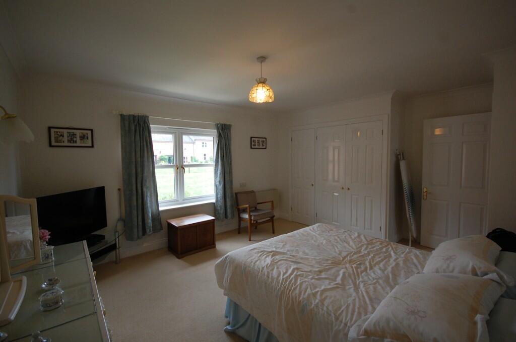 Main Bedroom 