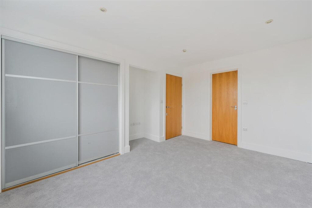 CAPITOL SQUARE (5).jpg