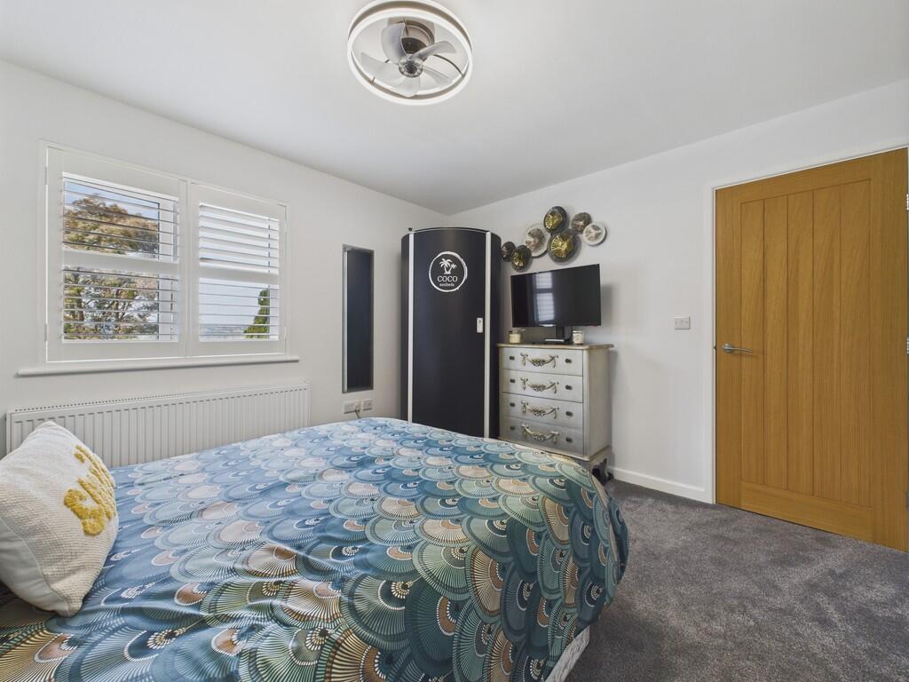 CAM04273G0-PR0140...