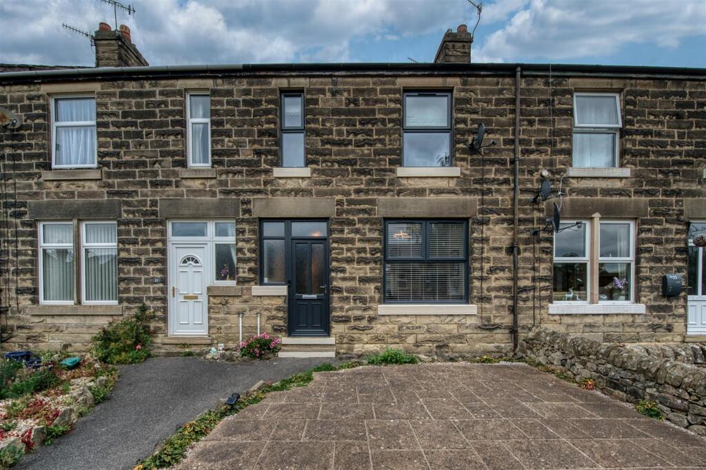 Front of the home.jpg