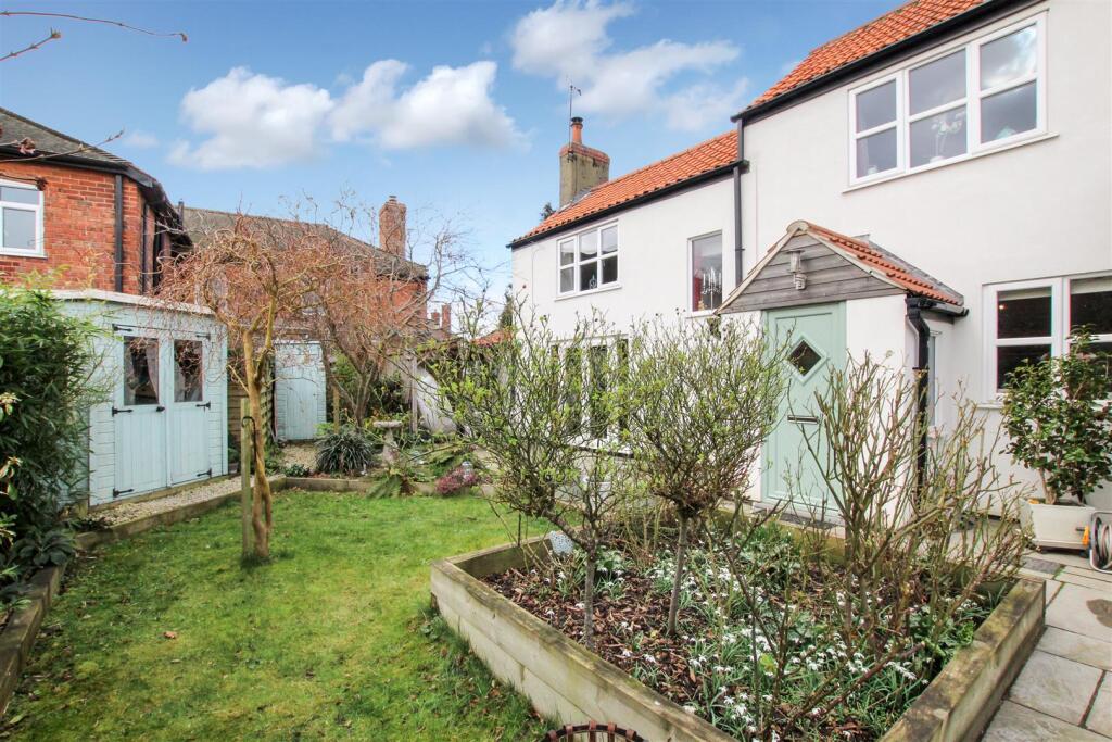 Front &amp; Garden.JPG